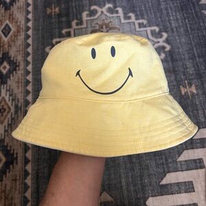 American Eagle Outfitters Smiley Face Bucket Hat